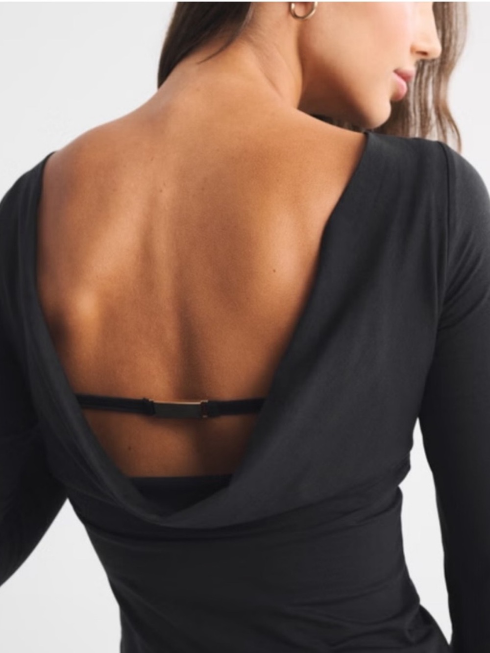 Women's Black Long-Sleeve Crewneck backless Top